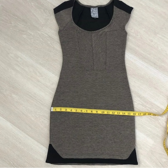 Shona Joy Dress Women's Size 6 Stretch Body Con - Picture 8 of 8